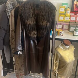 HETTABRETZ LEATHER AND FUR COAT NWOT SIZE 42
